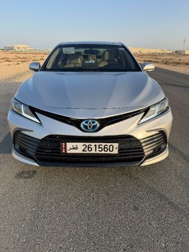 Toyota Camry Hybrid GLE  2024
