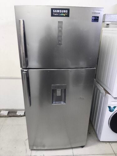 Samsung refrigerator good condition