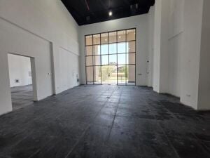 Fully Fitted Shop | Prime Fox Hills