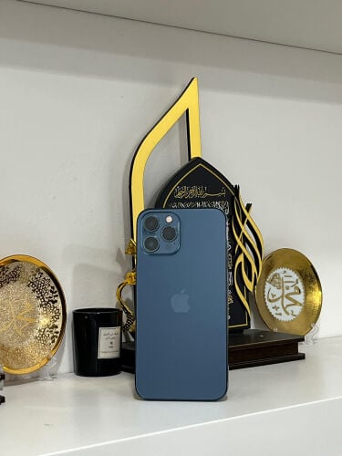 آيفون ١٢ برو ماكس للبيع