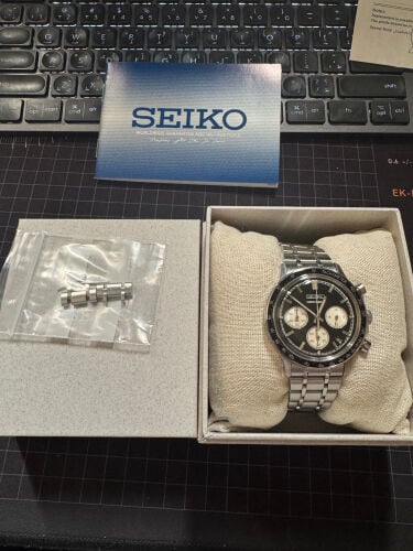 Seiko SSB479 Watch 