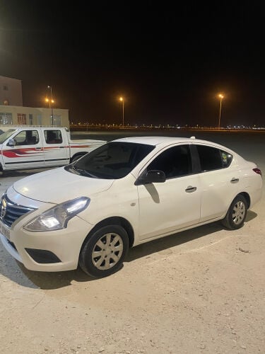For sale Nissan sunny gear engine chases wakala no need anything just drive and buy 