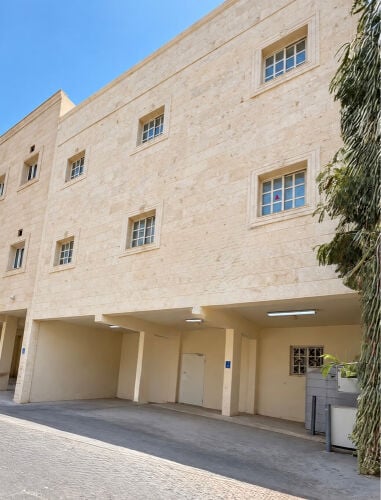 للبيع عماره في بن عمران (7) شقق