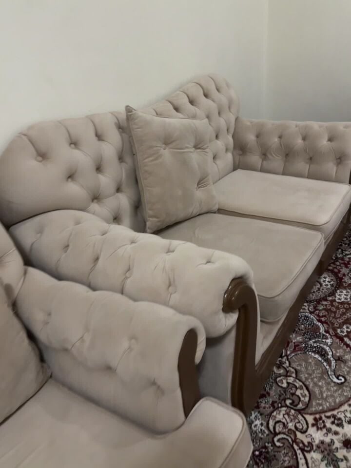 كنب مظيف جدا 