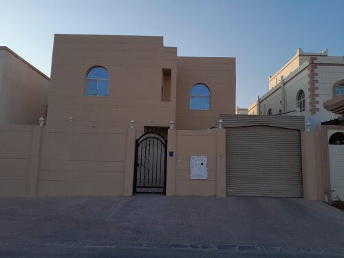 الايجـار فيــلا سكنية بابوهامور 