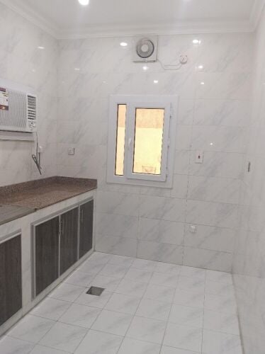 Super deluxe ground-floor apartment