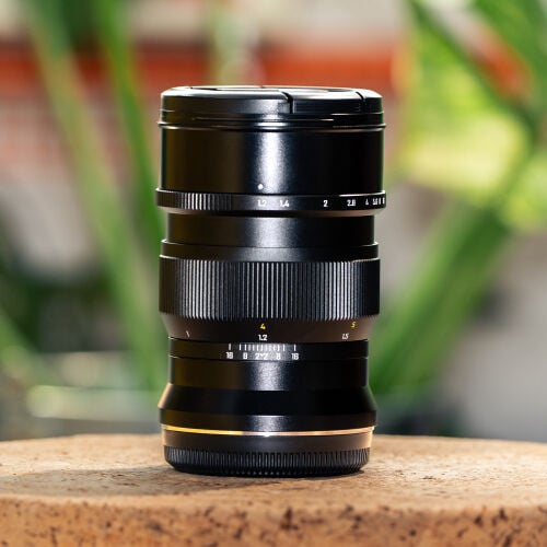 (Mitakon speedmaster 85Mm f1.2) Fuj