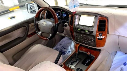 للبيع لاندكروزر 2007 نظيف 