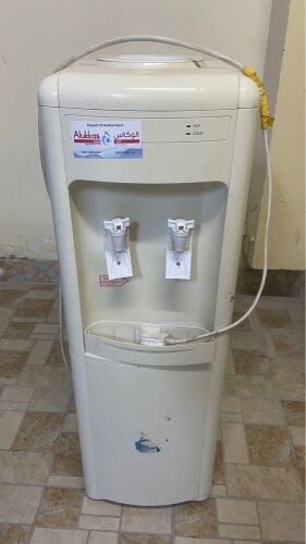براد مياه صغير 