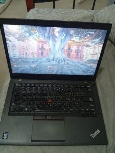 Lenovo corei7 8gb ram hdd 256gb