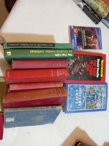 كتب قديمة للييع