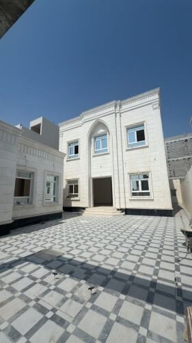 للبيع فيلا بالوكرة مجلس خارجي٤٥٠م