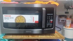 Toshiba 42 liter microwave