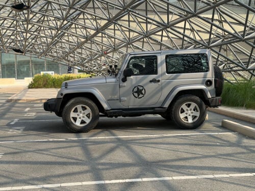 Jeep Wrangler Sahara 