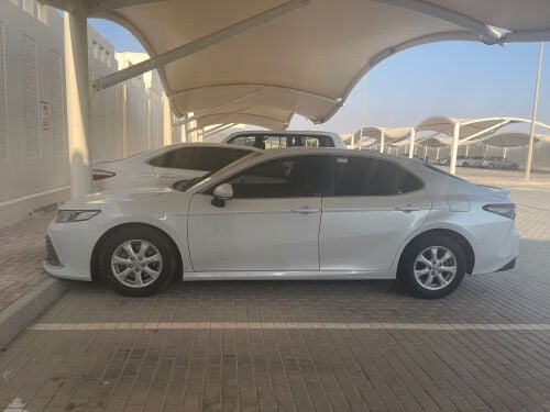 CAMRY LE 2024