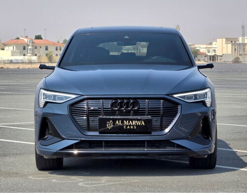 Audi e-tron Model: 2021