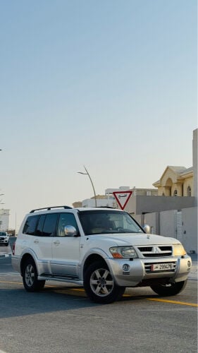 URGENT SALE – Mitsubishi Pajero2005