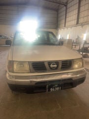 Nissan pickup
