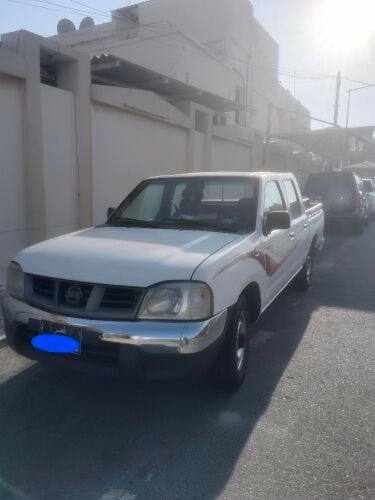 nissan pickup
