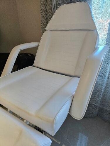 Adjustable Beauty & Medical Chair