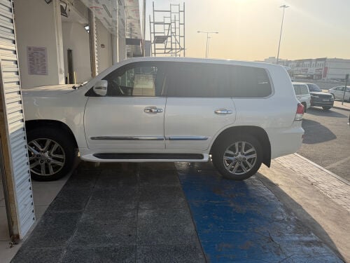 الموتر ما يحتاج شي بحالة ممتازة مفحوص ورقة الفحص في الاعلان للجادين فقط للتواصل واتسب او الاتصال علي نفس الرقم