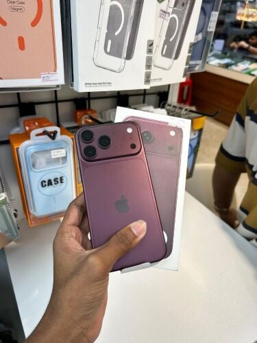 Iphone 18pro mex
Storage::256GB