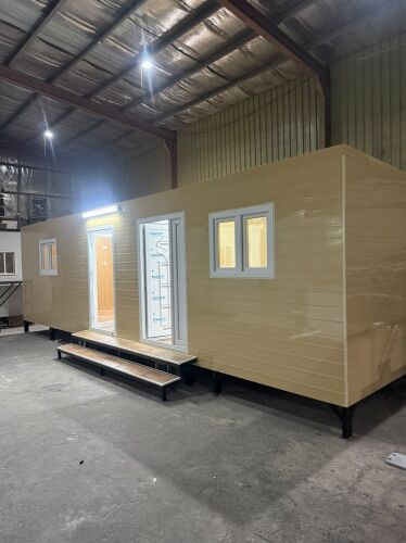 Cabin 3.5 /9 Room & toilet