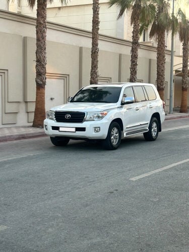 TOYOTA LAND CRUISER 2013 V8 GXR