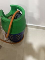 Gas cylinder
