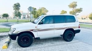 Well-maintained Landcruiser LC100