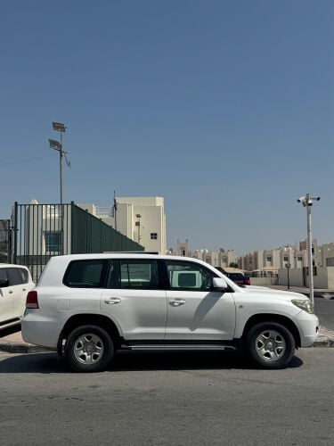 2009 LAND CRUISER LOW KM FOR SALE