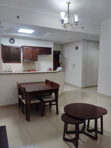 Residential apartment, large room, 