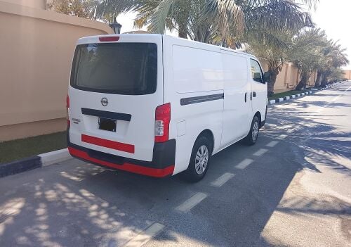 نيسان اورفان