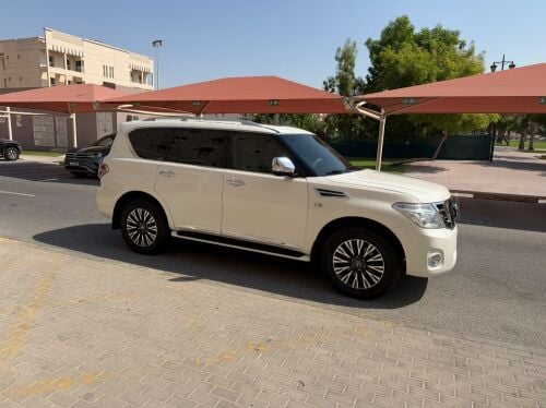 نيسان باترول بلاتينيوم ٢٠١٥ للبيع