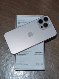 iPhone 16 pro max 256 gb