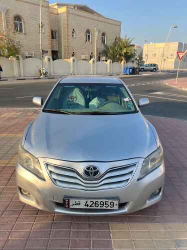 للبيع:تيوتا كامري موديل ٢٠١٠