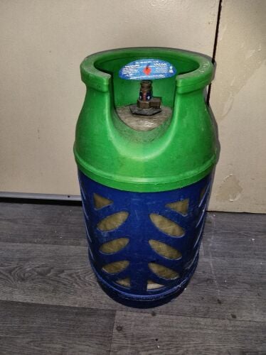 Gas cylinder