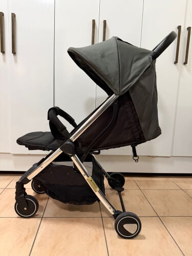 Giggles Cabin aproved Baby stroller