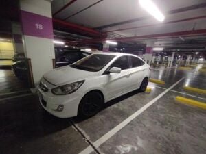 Hyundai accent 2015 model .