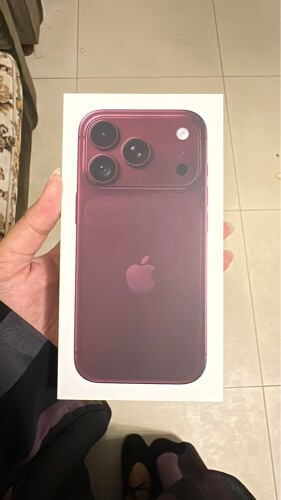 iPhone 18 pro 512gb burgundy 