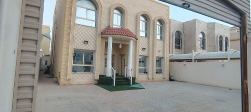 للبيع فلتين منفصلات بالخريطيات