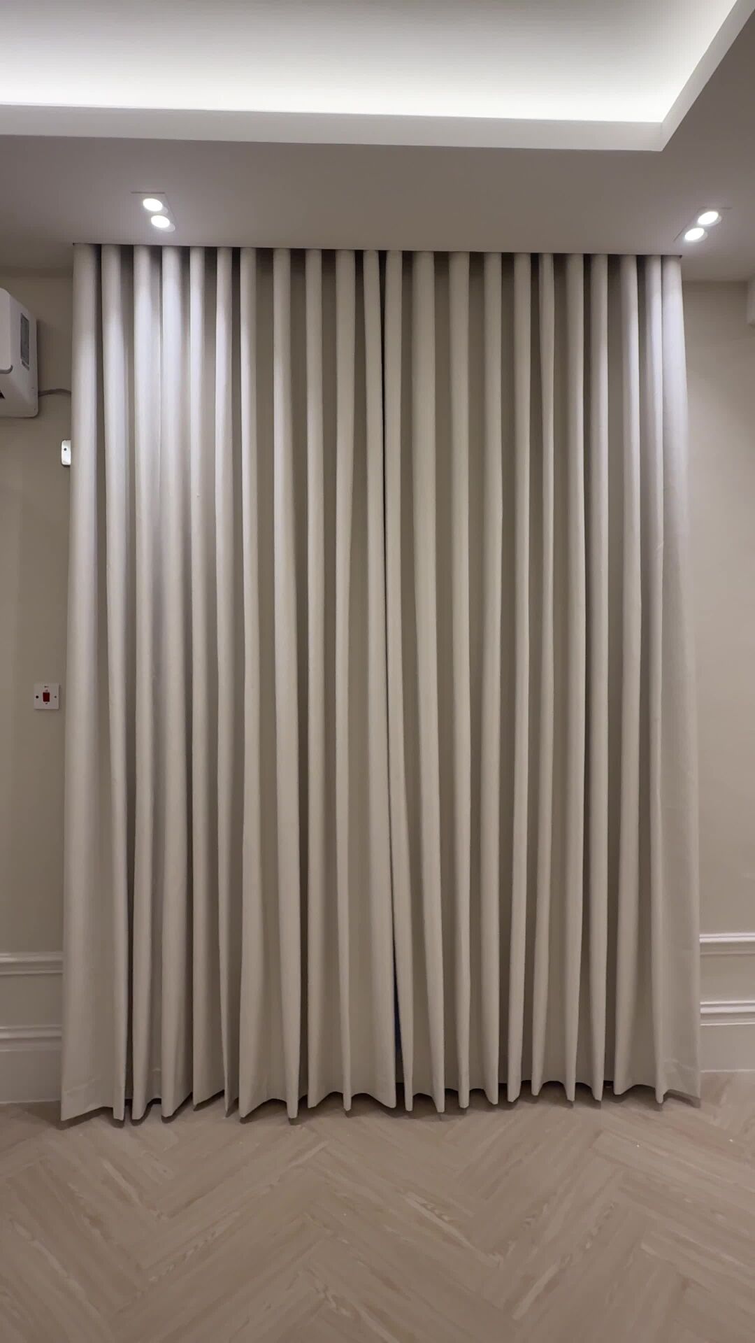 Curtain 