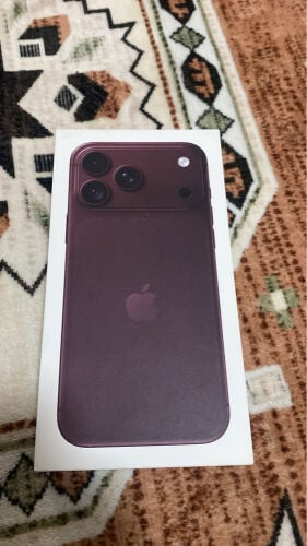 ايفون ١٨ برو ماكس