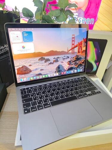 13" Macbook Pro M1 8/256 Gray
