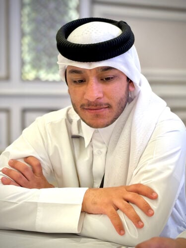 عادل 