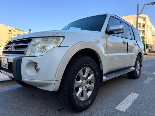Mitsubishi pejero 2010 Full option 