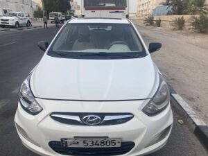 HYUNDAI ACCENT 1.6 - FULL OPTION