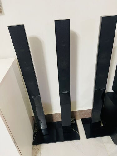 4 SPEAKERS AND SUBWOOFER ONLY