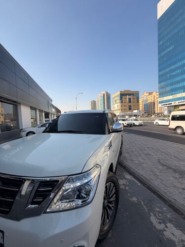 NISSAN PATROL PLATINUM-LOW MILEAGE