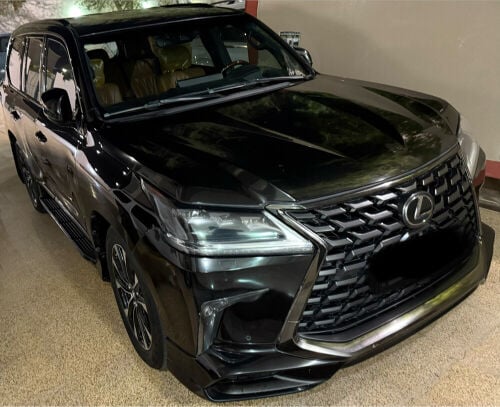 Lexus LX 570 Black Edition Sport